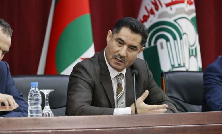 وزير الاتصال الجزائري محمد لعقاب