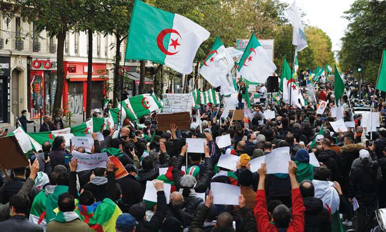 انفجار الوضع الشعبي في الجزائر