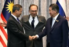تايلاند وكمبوديا توقفان إطلاق النار