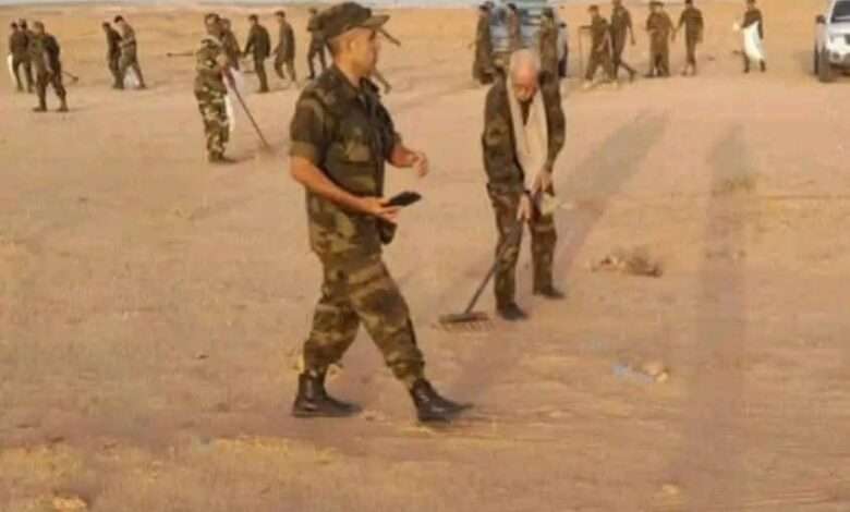 رئيس الجمهورية الوهمية يجمع الأزبال بدل المعارك