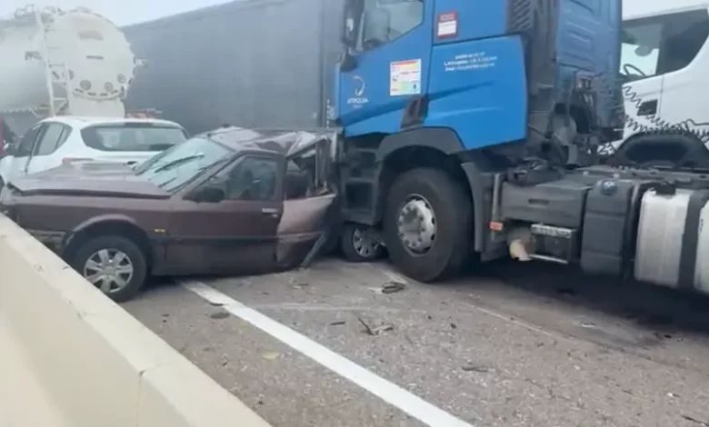 الضباب الكثيف يتسبب في حادث سير متسلسل خطير على الطريق السيار الدار البيضاء الجديدة