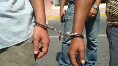 توقيف شخصين