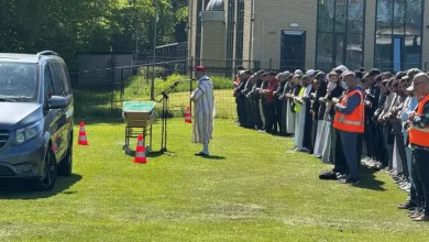 1500 شخص يودعون الطفلة نور ضحية مأساة فينلو بهولندا والأم رهن الاعتقال