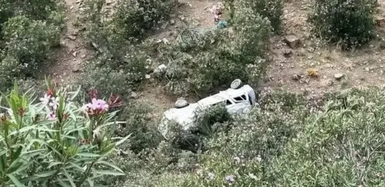 مصرع 3 أشخاص وإصابة العشرات إثر انقلاب مركبة بضواحي بالخميسات